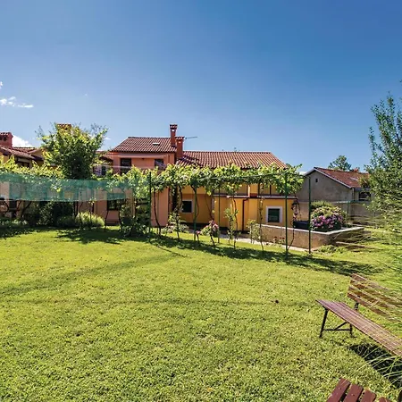 Awesome In With House Sea View Apartment