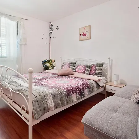 Awesome In With House Sea View Apartment *