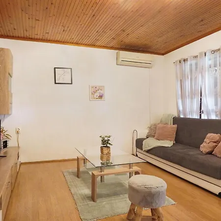 Apartment Awesome In With House Sea View Lovran